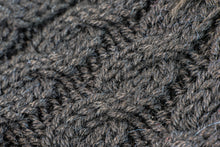 Load image into Gallery viewer, 100% Alpaca Wool Skullcap with Pom Pom (Black)